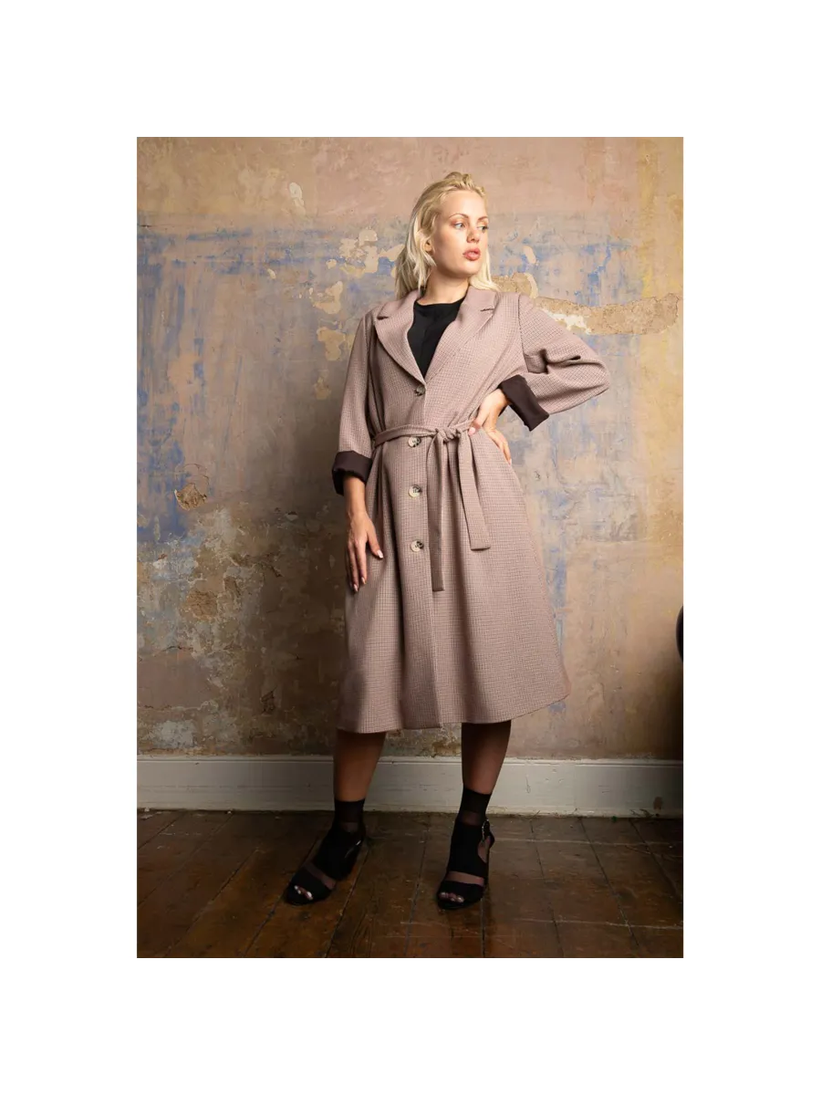 Banned Queen Betty Classic Trench Coat in Neutral Tone Check
