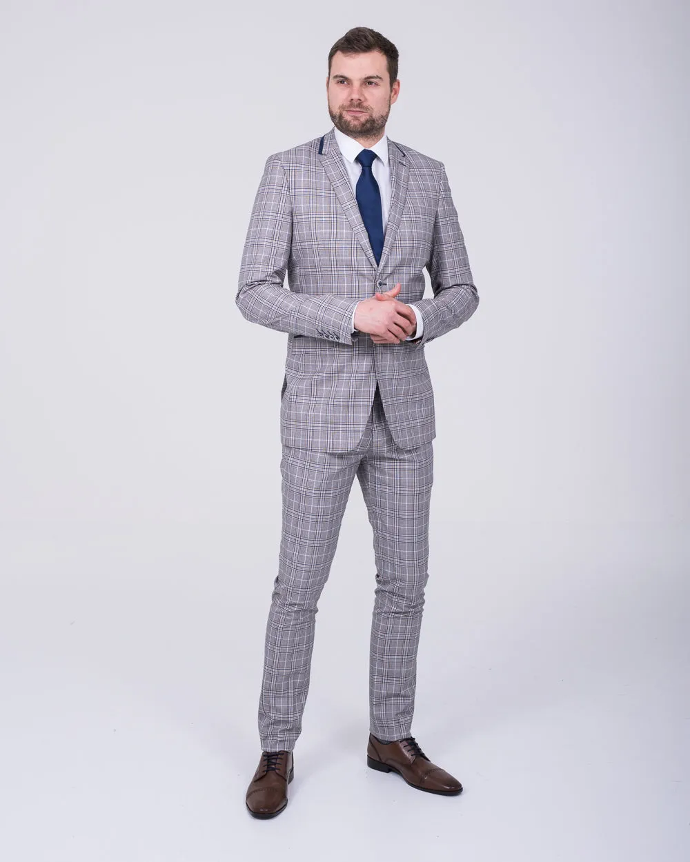 Skopes Whittington Slim Fit Tall Suit (stone/navy check)